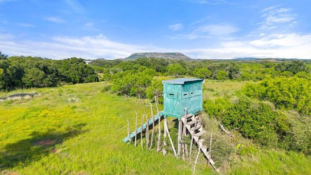 6304 County Road 110, Llano, TX 78643