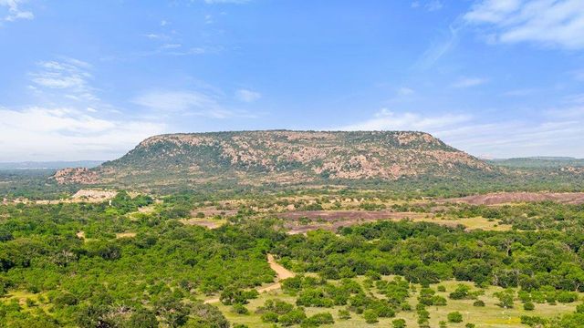 6304 County Road 110, Llano, TX 78643