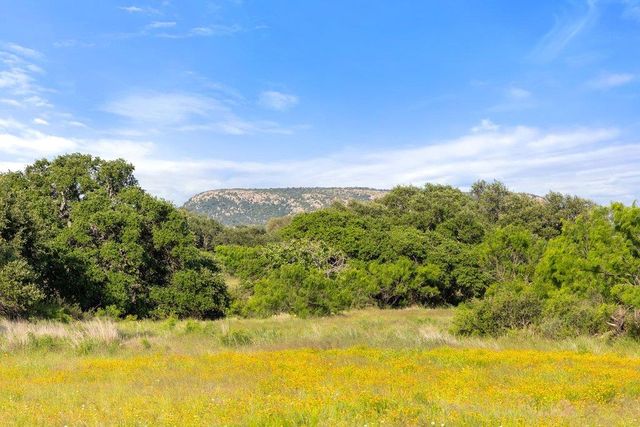 6304 County Road 110, Llano, TX 78643