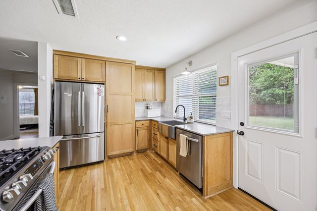 3909 Lafayette Avenue, Fort Worth, TX 76107