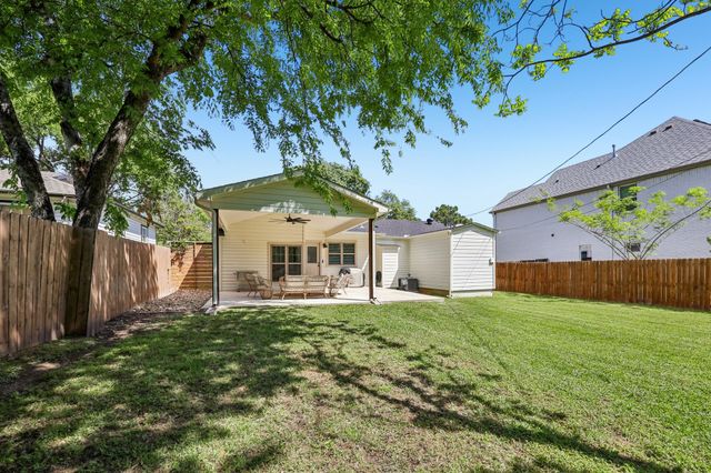 3909 Lafayette Avenue, Fort Worth, TX 76107