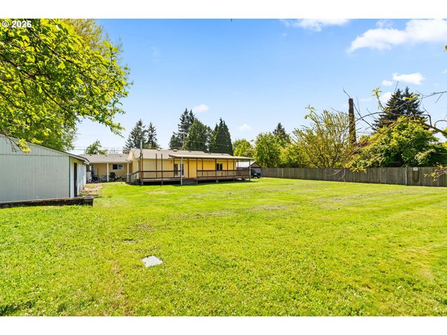 233 HOWARD Ave, Eugene, OR 97404