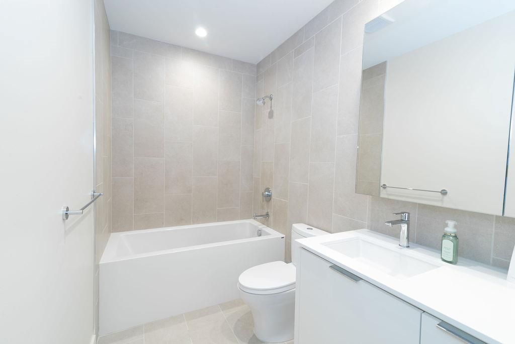 44 EAST Ave 3804, Austin, TX 78701