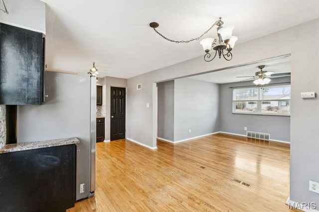 2949 Gladwood Drive, Mehlville, MO 63129