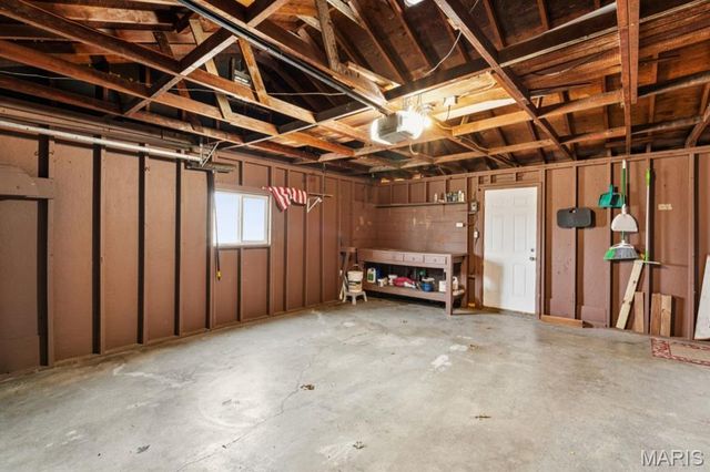 2949 Gladwood Drive, Mehlville, MO 63129