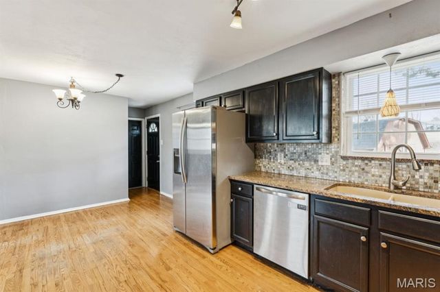 2949 Gladwood Drive, Mehlville, MO 63129