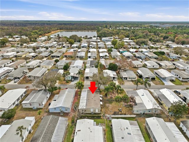 566 Dolphin Circle, Sebastian, FL 32976