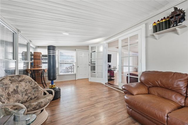 566 Dolphin Circle, Sebastian, FL 32976