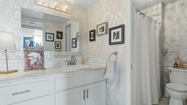 1414 Continental Drive 407+409, Chattanooga, TN 37405