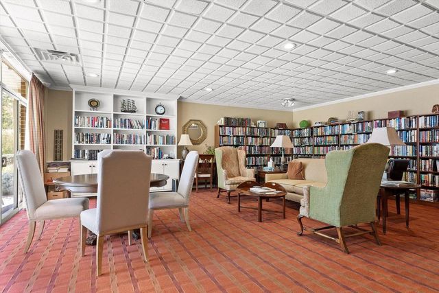 1414 Continental Drive 407+409, Chattanooga, TN 37405