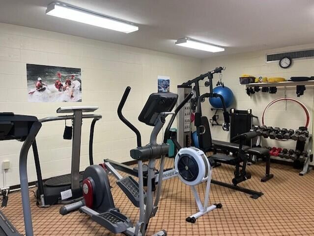 1414 Continental Drive 407+409, Chattanooga, TN 37405