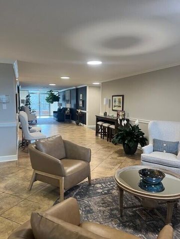 1414 Continental Drive 407+409, Chattanooga, TN 37405