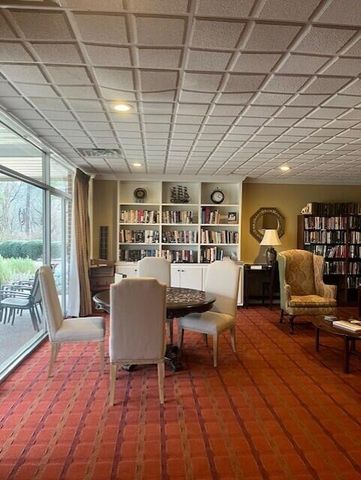 1414 Continental Drive 407+409, Chattanooga, TN 37405