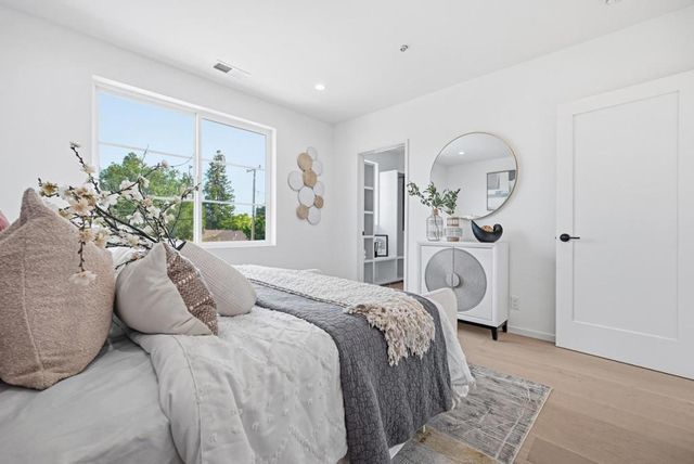 418 Gabilan Street, Los Altos, CA 94022