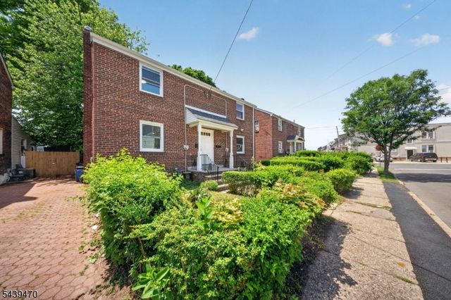 1378 Hamilton St, Elizabeth City, NJ 07208
