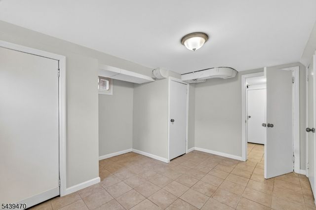 1378 Hamilton St, Elizabeth City, NJ 07208