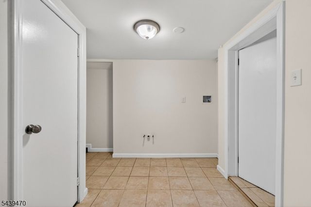 1378 Hamilton St, Elizabeth City, NJ 07208