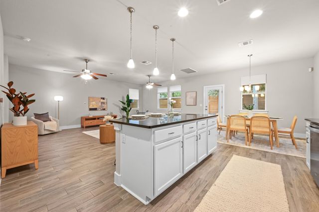 7410 Buchholz ST 43, Austin, TX 78745