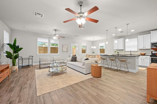 7410 Buchholz ST 43, Austin, TX 78745