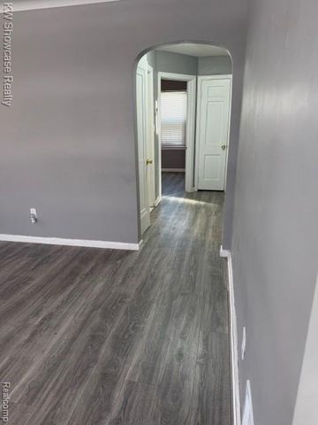 19354 Biltmore Street, Detroit, MI 48235