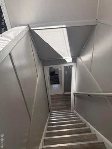 19354 Biltmore Street, Detroit, MI 48235