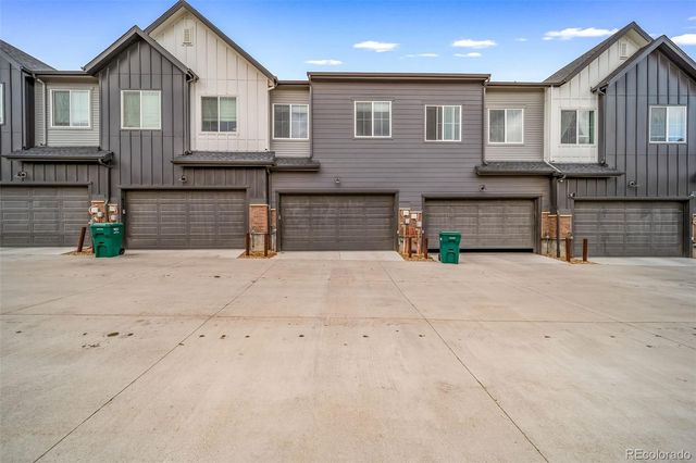 475 Millwall Circle, Castle Pines, CO 80108