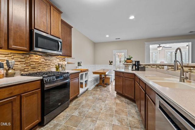 4089 Collonade Court, Haw River, NC 27258