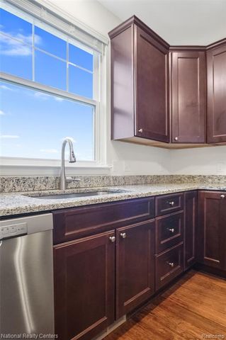 3127 Chambers, Wixom, MI 48393