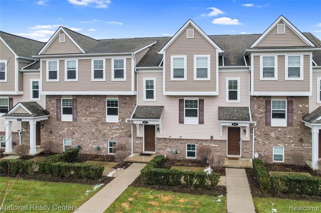 3127 Chambers, Wixom, MI 48393