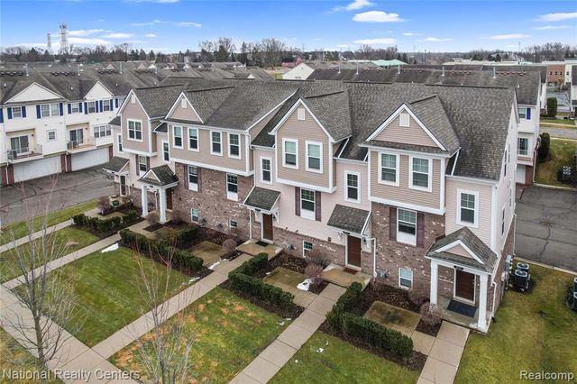 3127 Chambers, Wixom, MI 48393