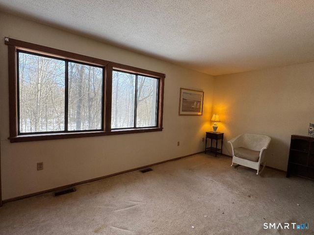 12 Edgehill Court 12, Woodbury, CT 06798