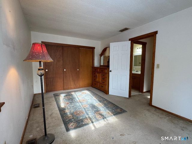 12 Edgehill Court 12, Woodbury, CT 06798