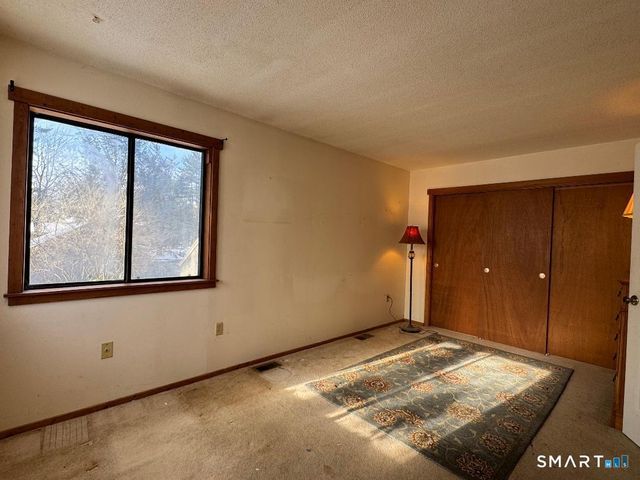 12 Edgehill Court 12, Woodbury, CT 06798