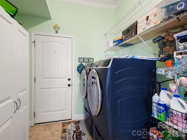 6713 Alderson Drive, Charlotte, NC 28269