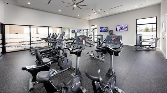 11089 W 34th Ct 11089, Hialeah, FL 33018