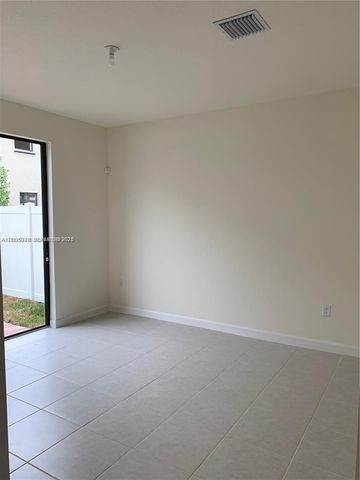 11089 W 34th Ct 11089, Hialeah, FL 33018