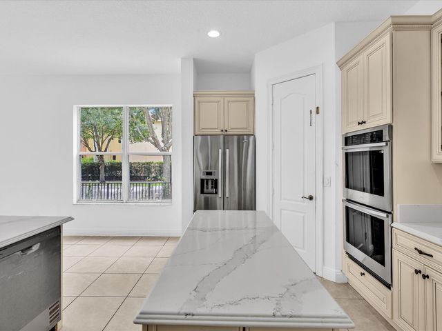 9286 NUGENT Trail, West Palm Beach, FL 33411