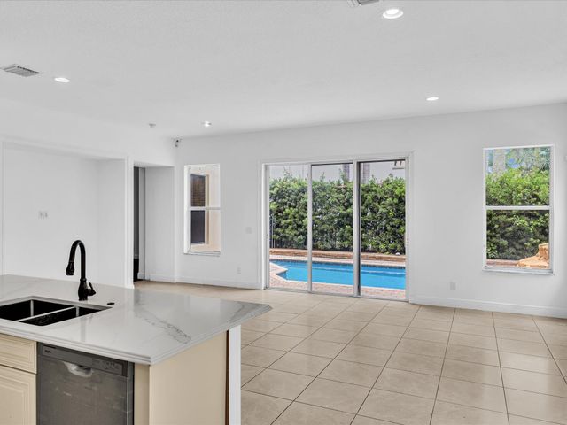 9286 NUGENT Trail, West Palm Beach, FL 33411