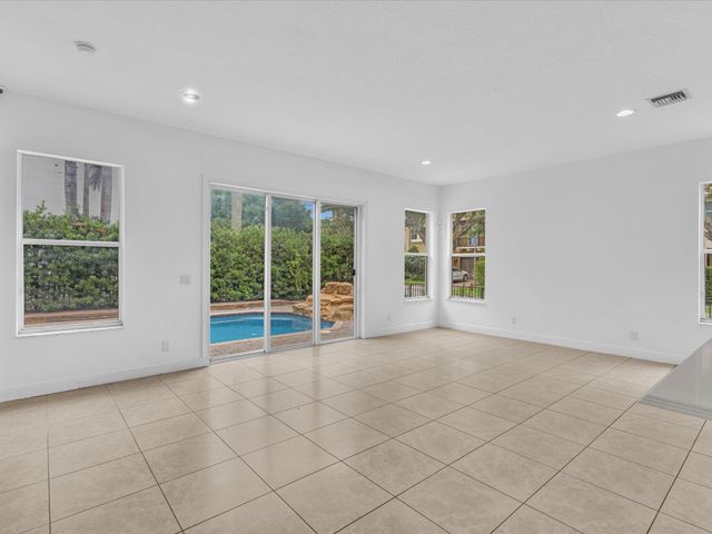 9286 NUGENT Trail, West Palm Beach, FL 33411