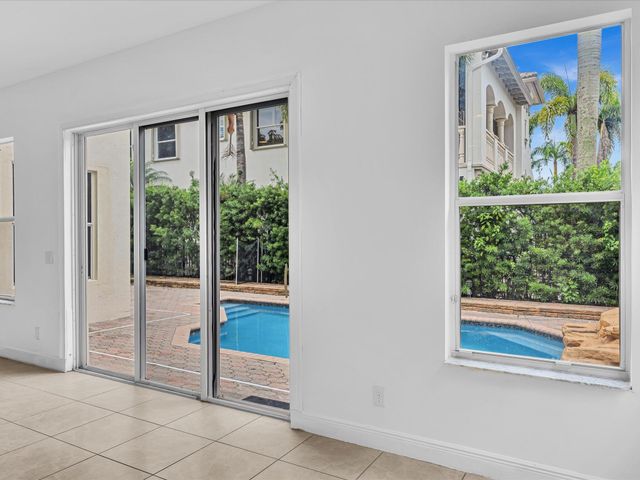 9286 NUGENT Trail, West Palm Beach, FL 33411