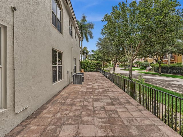 9286 NUGENT Trail, West Palm Beach, FL 33411