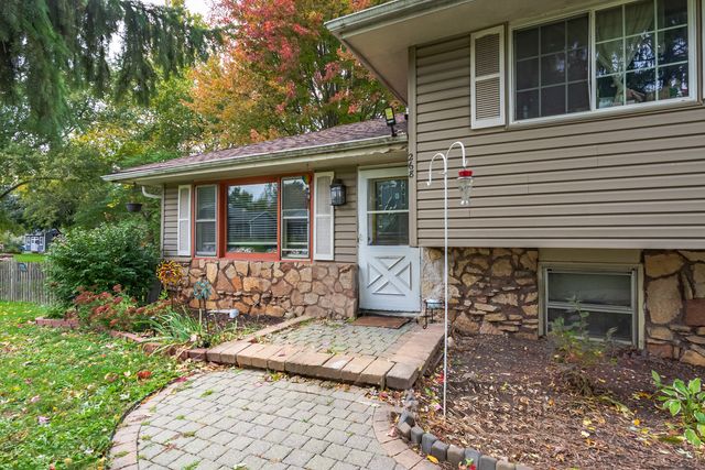 N268 Calvin Avenue, West Chicago, IL 60185