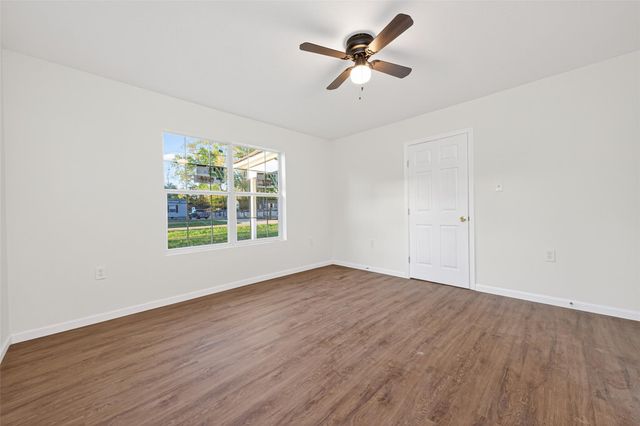 26250 Shadow Lane, New Caney, TX 77357