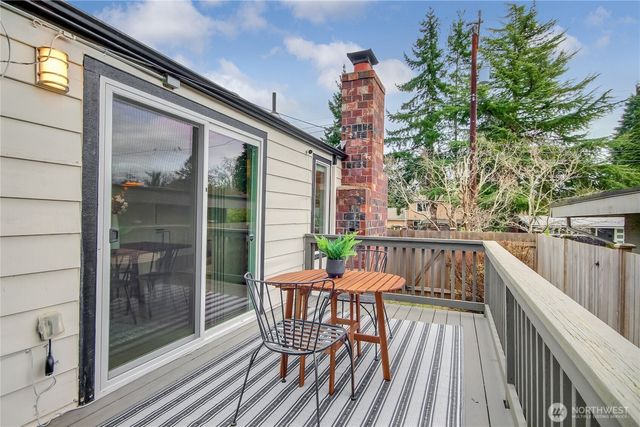 11271 35th Avenue SW, Seattle, WA 98146