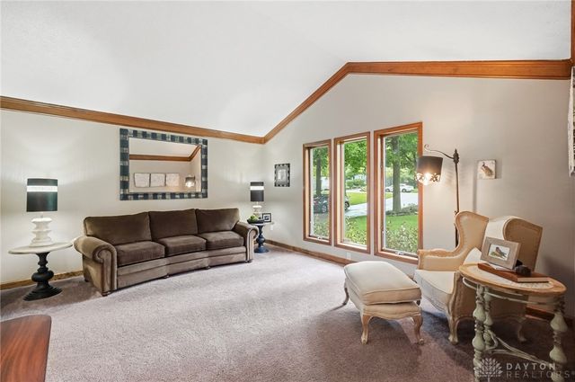7670 Whispering Oaks Trail, Tipp City, OH 45371