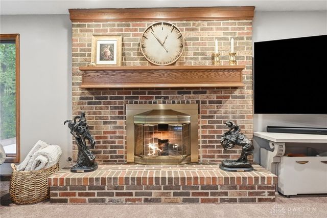 7670 Whispering Oaks Trail, Tipp City, OH 45371