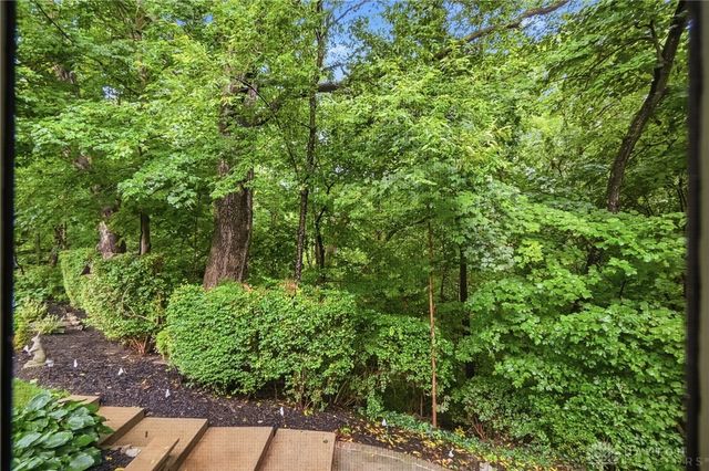 7670 Whispering Oaks Trail, Tipp City, OH 45371