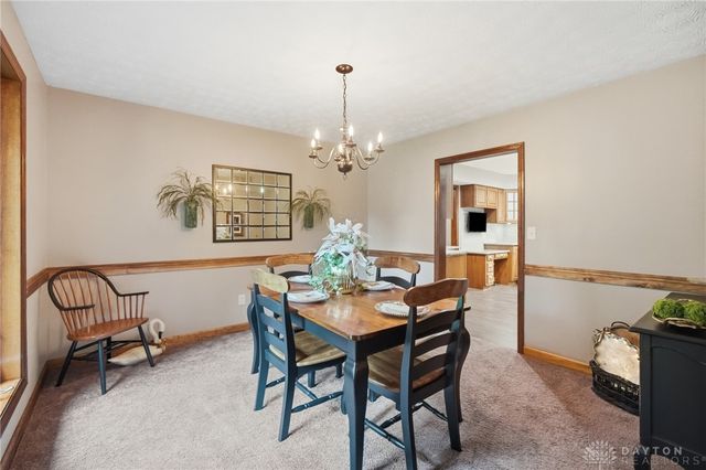 7670 Whispering Oaks Trail, Tipp City, OH 45371