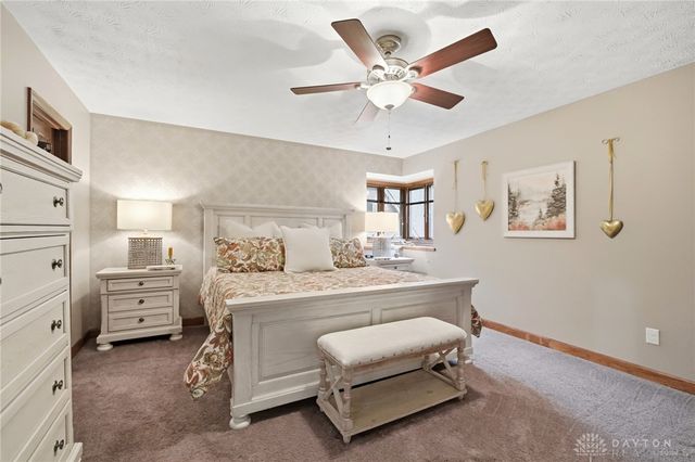 7670 Whispering Oaks Trail, Tipp City, OH 45371