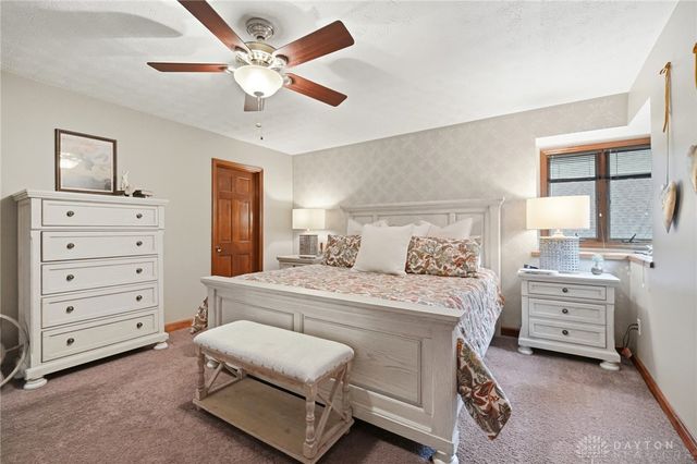 7670 Whispering Oaks Trail, Tipp City, OH 45371
